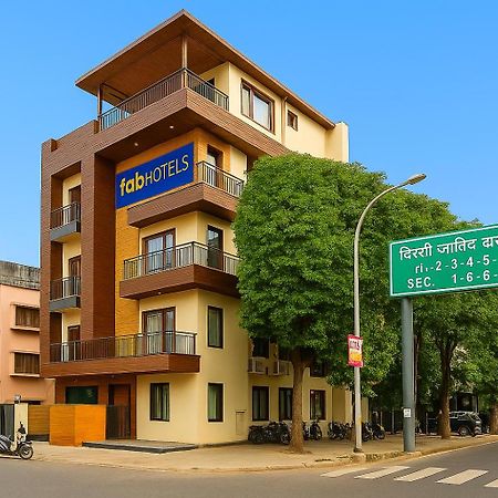 Fabhotel F9 Sector 19 Noida Eksteriør bilde